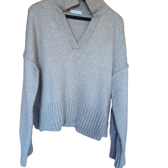 Topshop Sweaters - TOPSHOP Medium Women's Beige Sweater, Crop style, Preppy, Collegiate